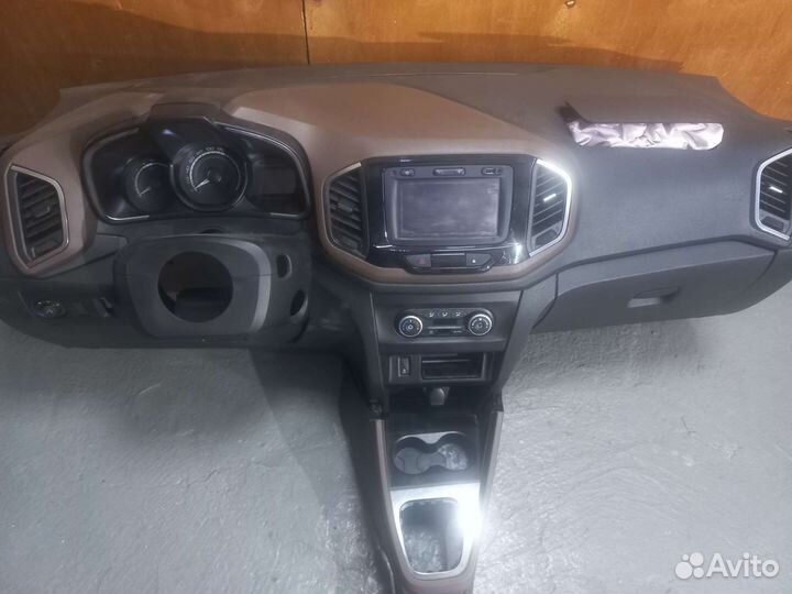 Панель торпеда LADA xrey