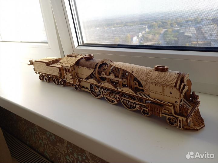 Деревянный паровоз