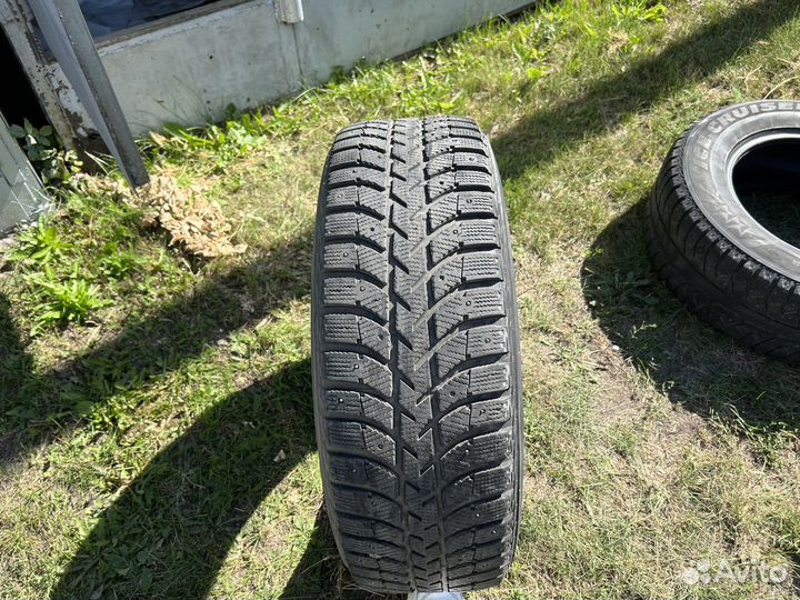 Bridgestone Ice Cruiser 5000 265/65 R17