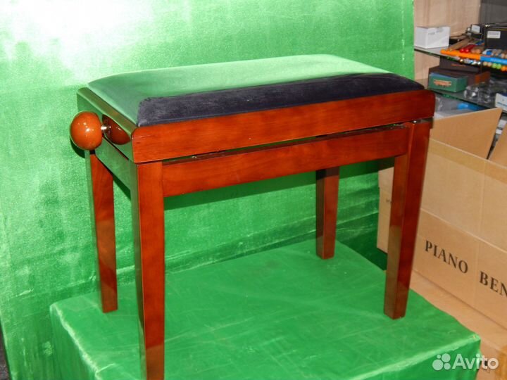 Банкетка для пианиста