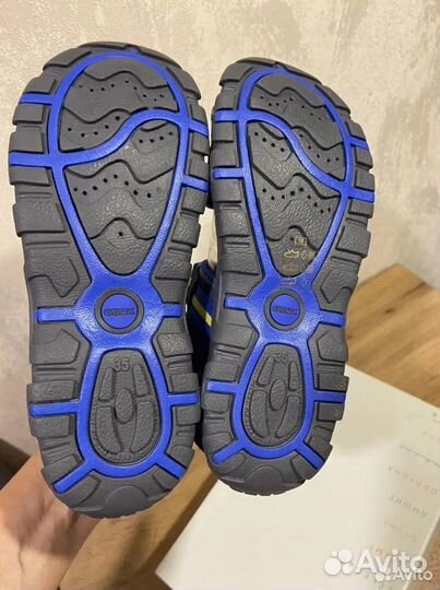 Сандалии Geox 35 новые