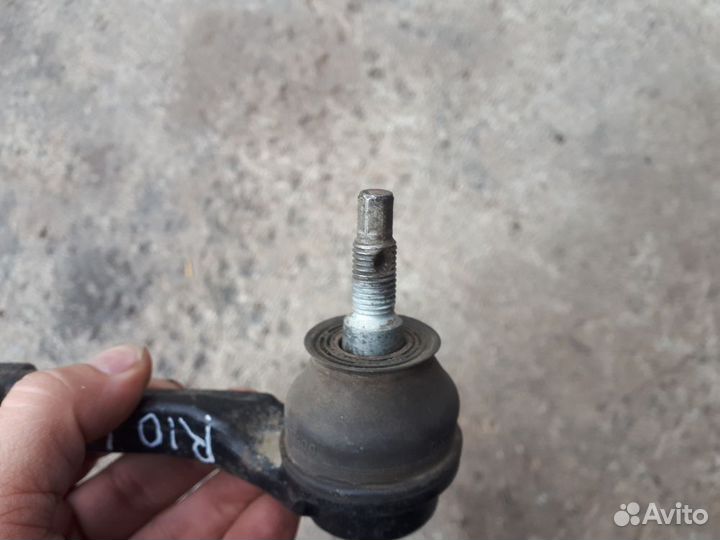 Рулевой наконечник правый Kia Rio 4
