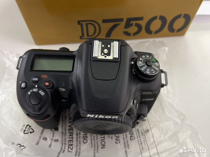 Nikon D 7500 body