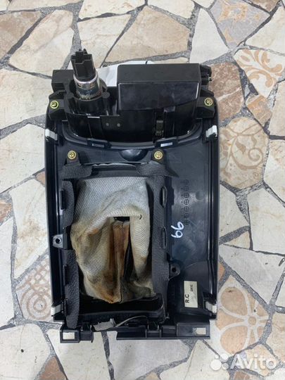 Накладка кулисы Mazda 6 седан 2.0 LF 2005