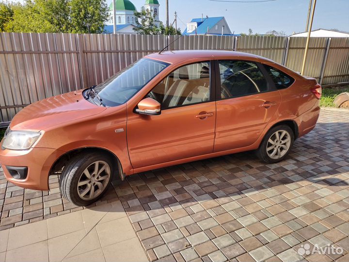 LADA Granta 1.6 МТ, 2014, 196 000 км