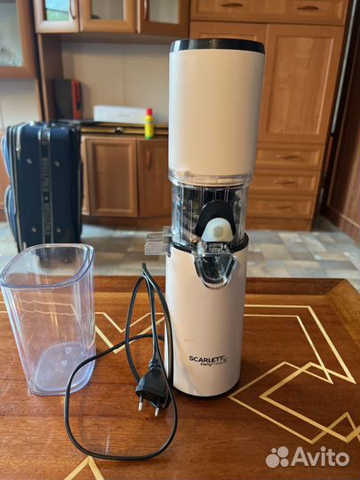 Соковыжималка шнековая Scarlett