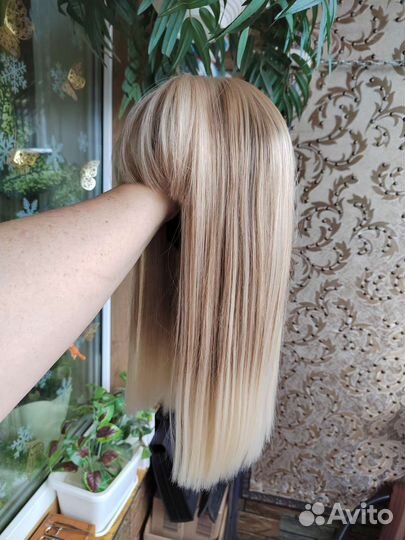 Парик каре блонд. Новый