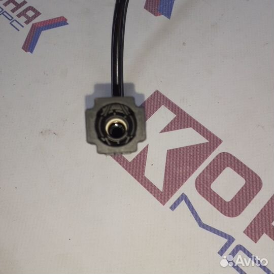 Трубка топливная