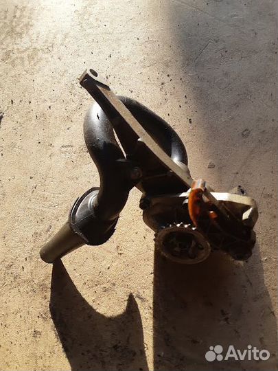 Насос масляный Mercedes-Benz CLS350 C2190