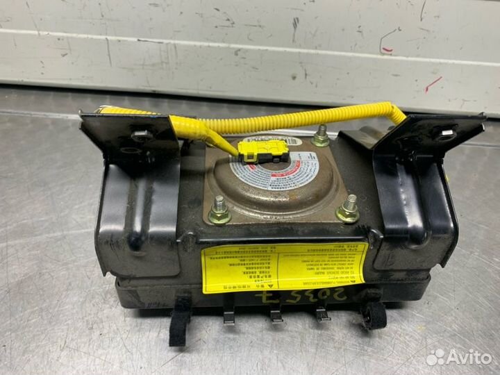 Подушка безопасности пассажирская в торпедо