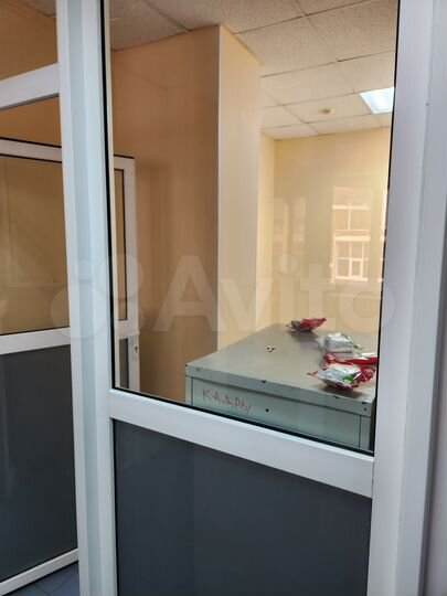 Кабинеты в офисном помещении