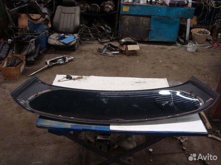 Стекло двери багажника W251 M272 A2517400257