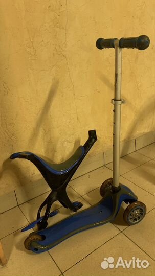 Самокат Globber Up детский с сиденьем и ручкой