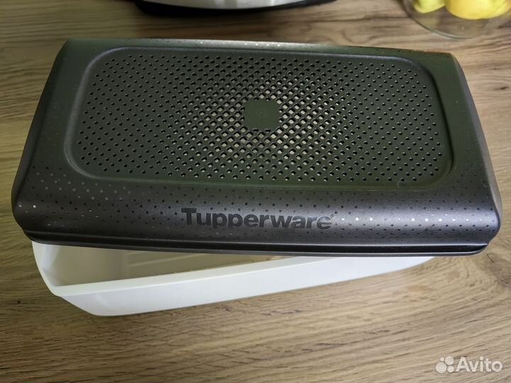 Tupperware хлебница