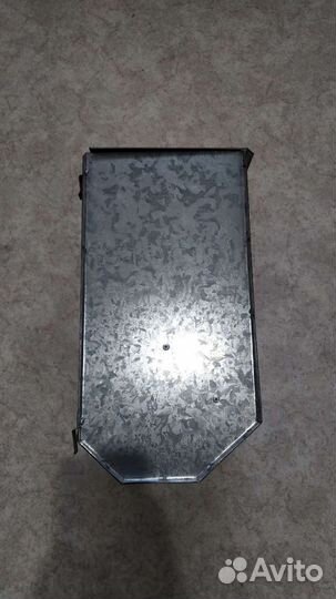 Бункерные кормушки для кроликов