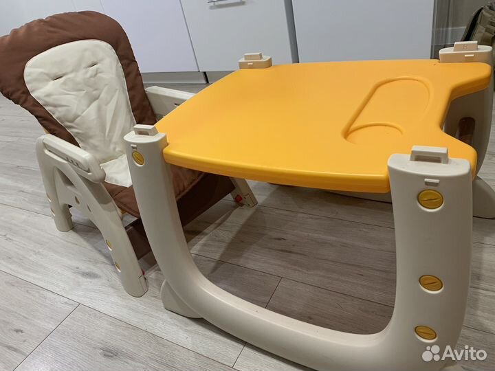 Детский стульчик для кормления Babycare