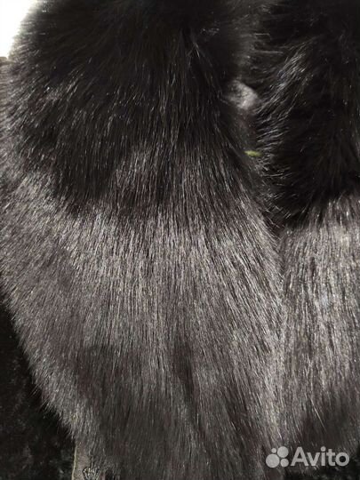 Шуба мутоновая с чернобуркой, норка