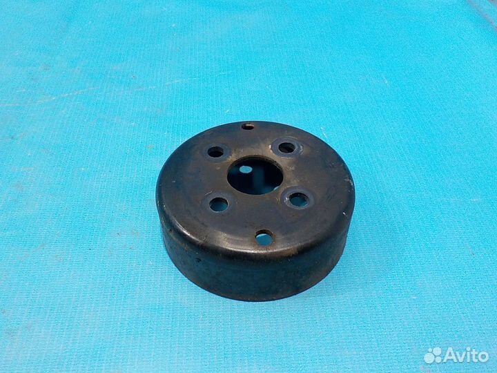 Шкив водяного насоса (помпа) toyota Rav 4 III (ACA