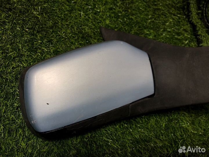Зеркало заднего вида салонное переднее правое