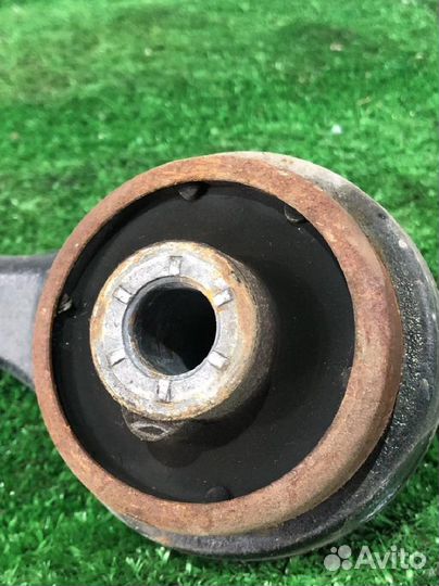 Рычаг передний левый верхний Ford Mustang 6