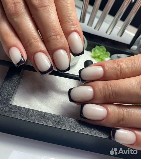 Маникюр,педикюр,наращивание