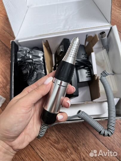 Электрическая дрель для маникюра и педикюра