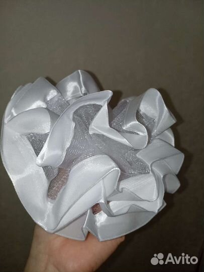 Школьные банты, новые, пышные