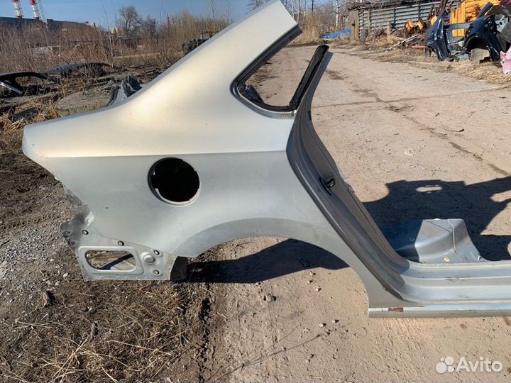 Боковина кузова правая Volkswagen Polo sedan (MK5)