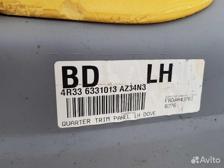 Боковая обшивка заднего ряда левая Ford Mus 104591