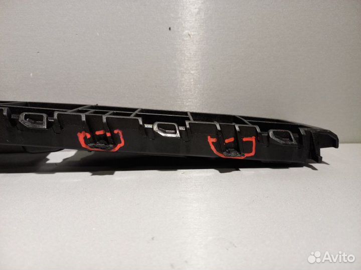 Кронштейн бампера задний правый Kia Seltos G4NH