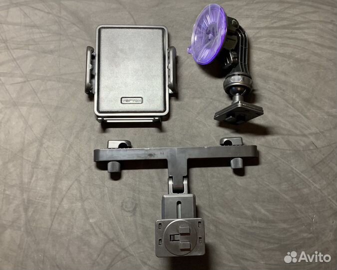 Универсальный автомобильный держатель vertex