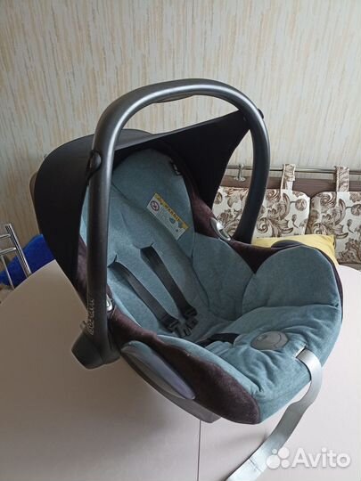 Автолюлька Maxi cosi Cabriofix