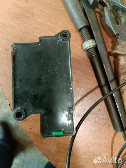 Блок клапанов Ауди А8 D4