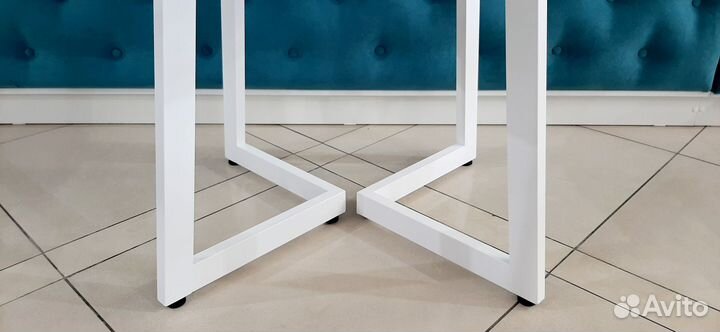 Стол кухонный каркас белый (новый)