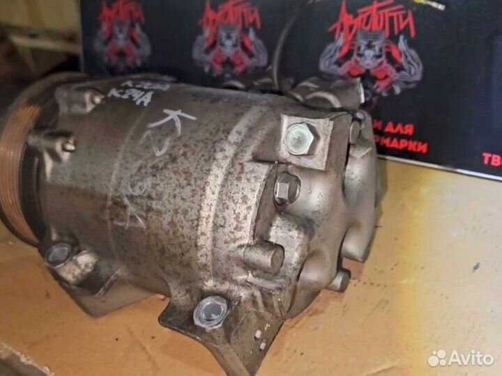 Компрессор кондиционера на Honda accord 7