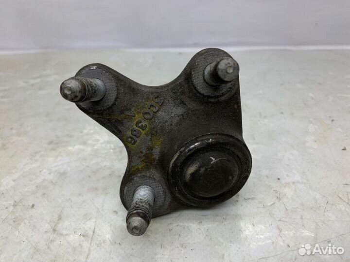 Шаровая опора правая Volkswagen Passat Cc 2.0 2009