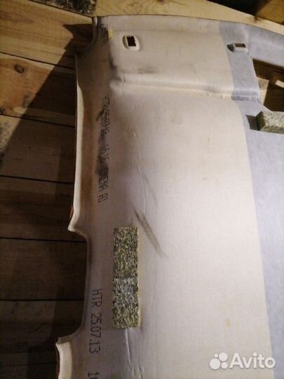 Обшивка потолка Volkswagen Polo