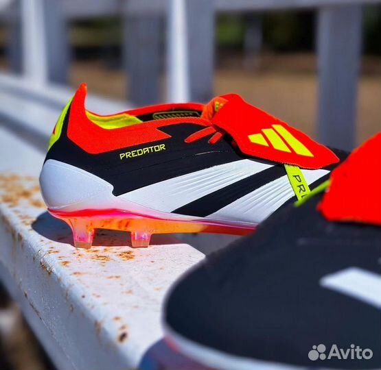 Бутсы adidas predator freak