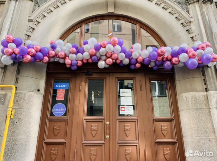 Оформление шарами открытия магазина, выпускной