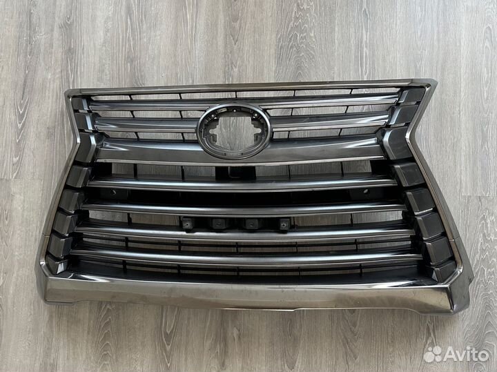 Решётка радиатора Lexus LX 450d, LX 570