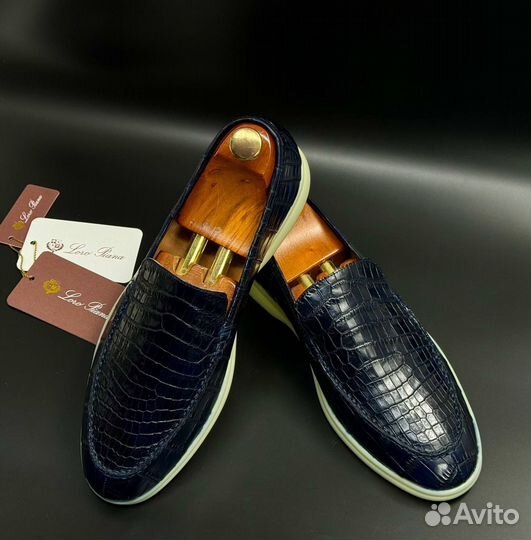 Лоферы из кожи крокодила Loro piana