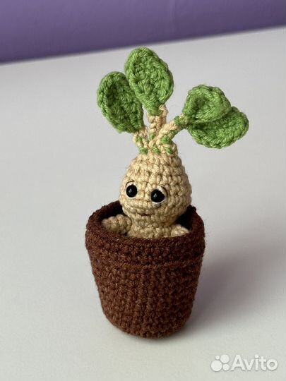 Миниатюрная игрушка мандрагора из Гарри Поттера