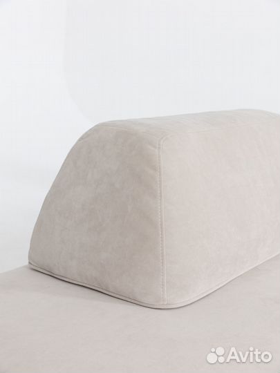 Диван прямои 4400х1700 мм