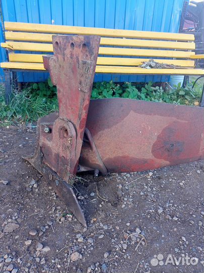 Стойка для плуга