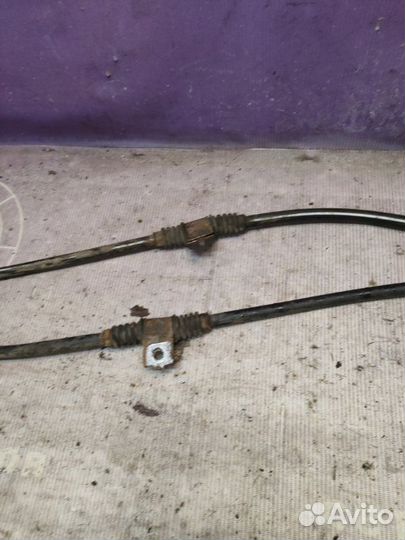 Трос стояночного тормоза Mitsubishi Outlander Xl