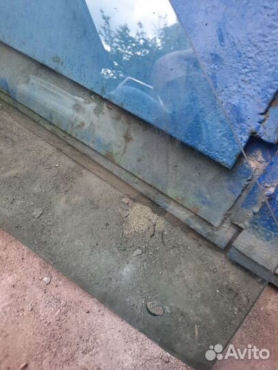 Стекла дверей на Volkswagen Jetta 6