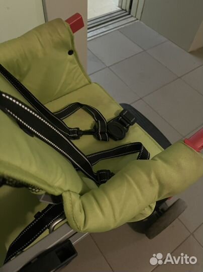 Прогулочная коляска Joovy Caboose для погодок