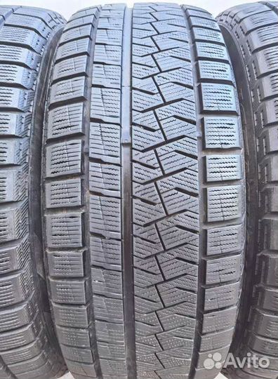 Pirelli Ice Asimmetrico 215/50 R17 97V