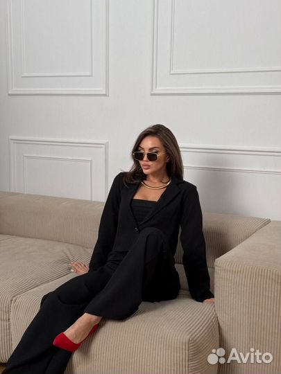 Пиджак с брюками палаццо