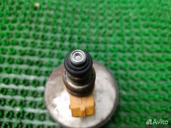 Форсунка инжекторная Газ Газель 3302 3302 1999